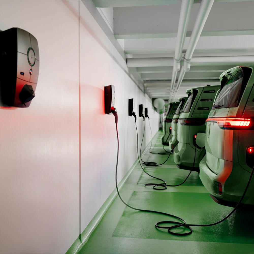 Zaptec Pro laadpaal tijdens het laden van een elektrische auto